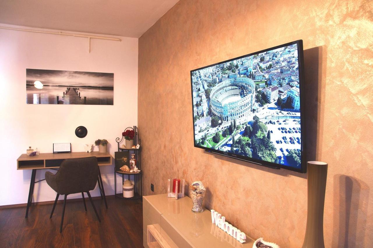 Apartment Grbin Pula Exteriör bild