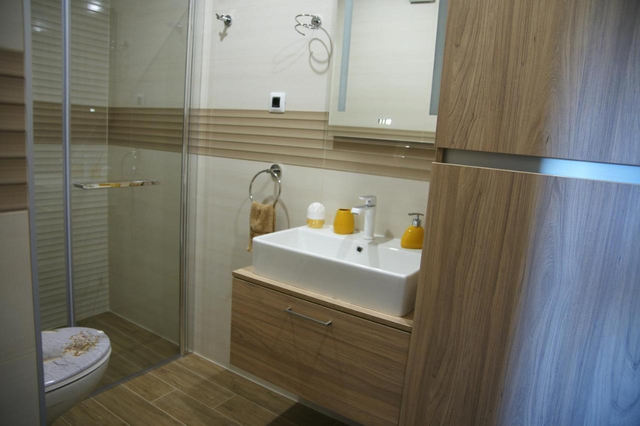 Apartment Grbin Pula Exteriör bild