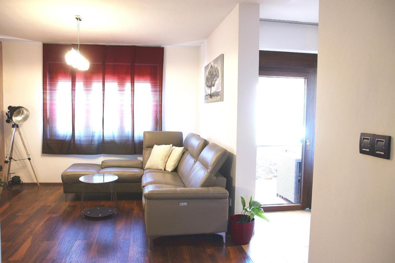 Apartment Grbin Pula Exteriör bild